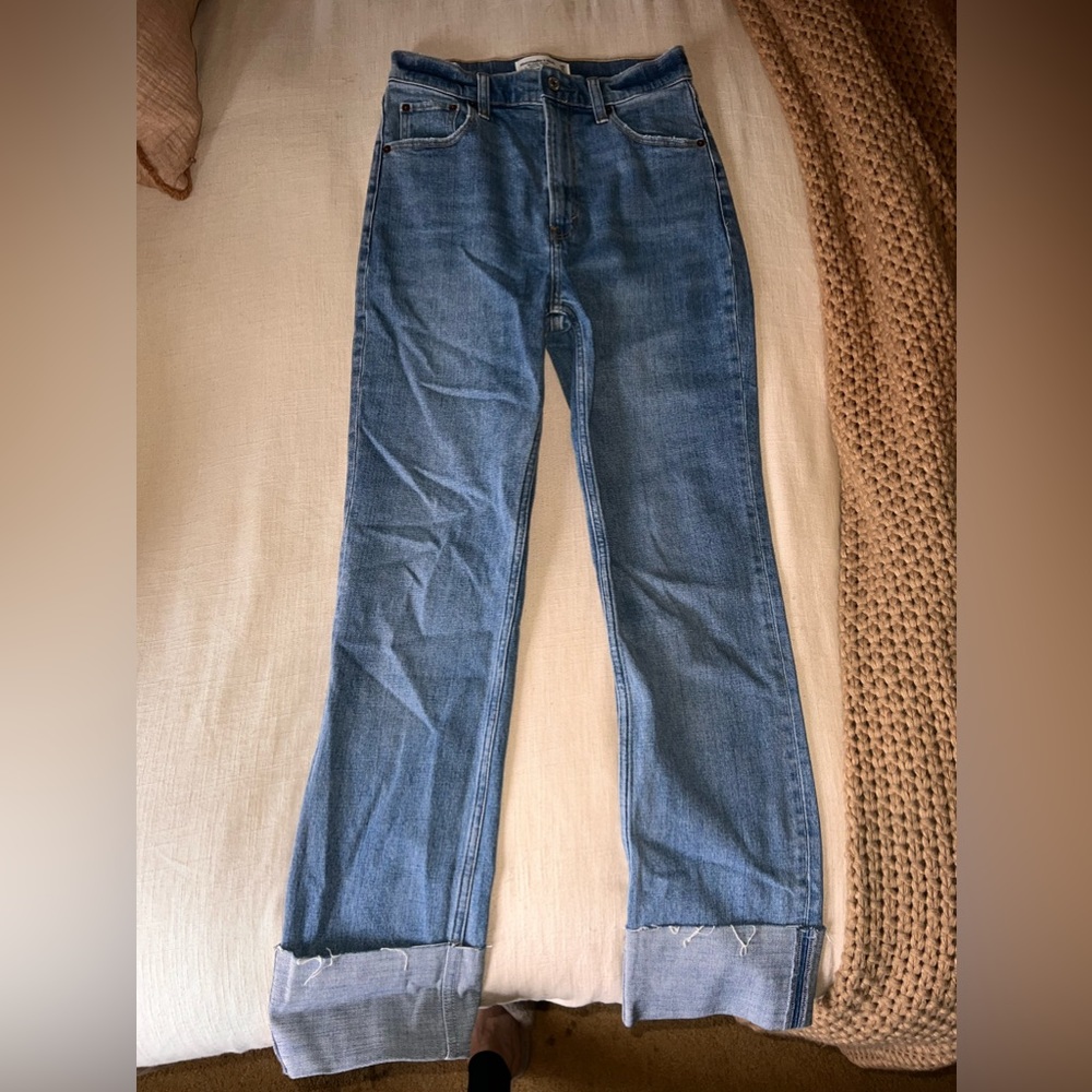ABERCROMBIE ANKLE STRAIGHT JEANS